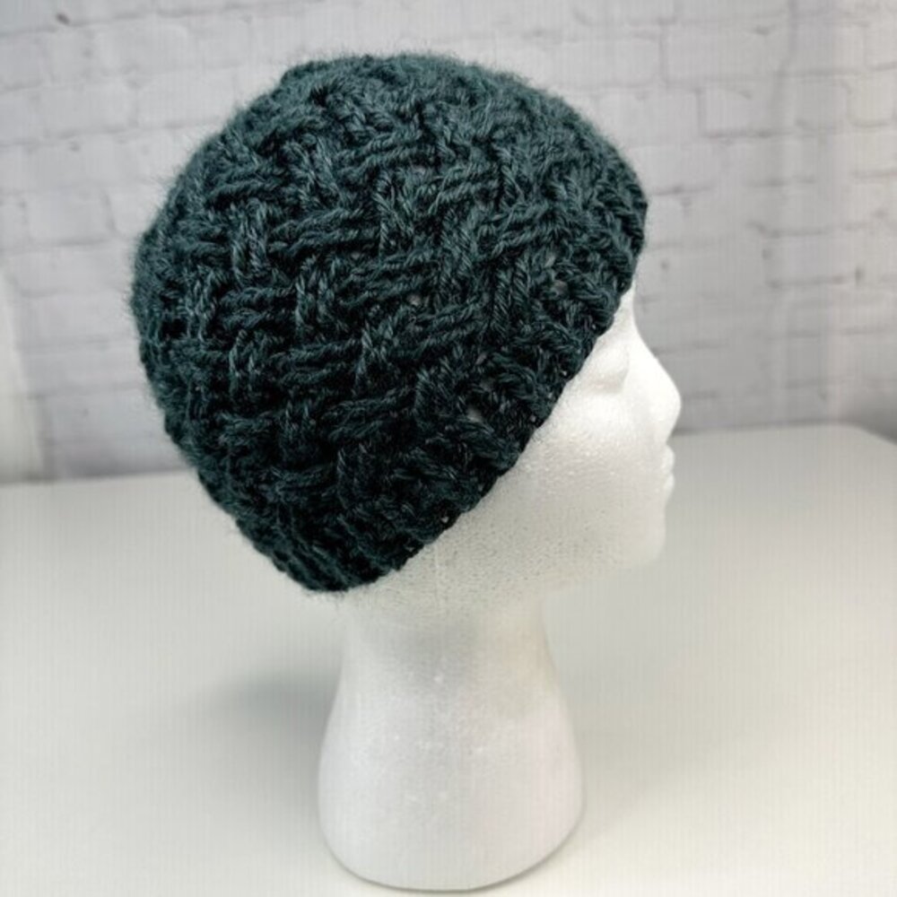 Created‎ By Cyd Alpine Handmade Crochet Beanie Basketweave Knit Winter Hat NEW